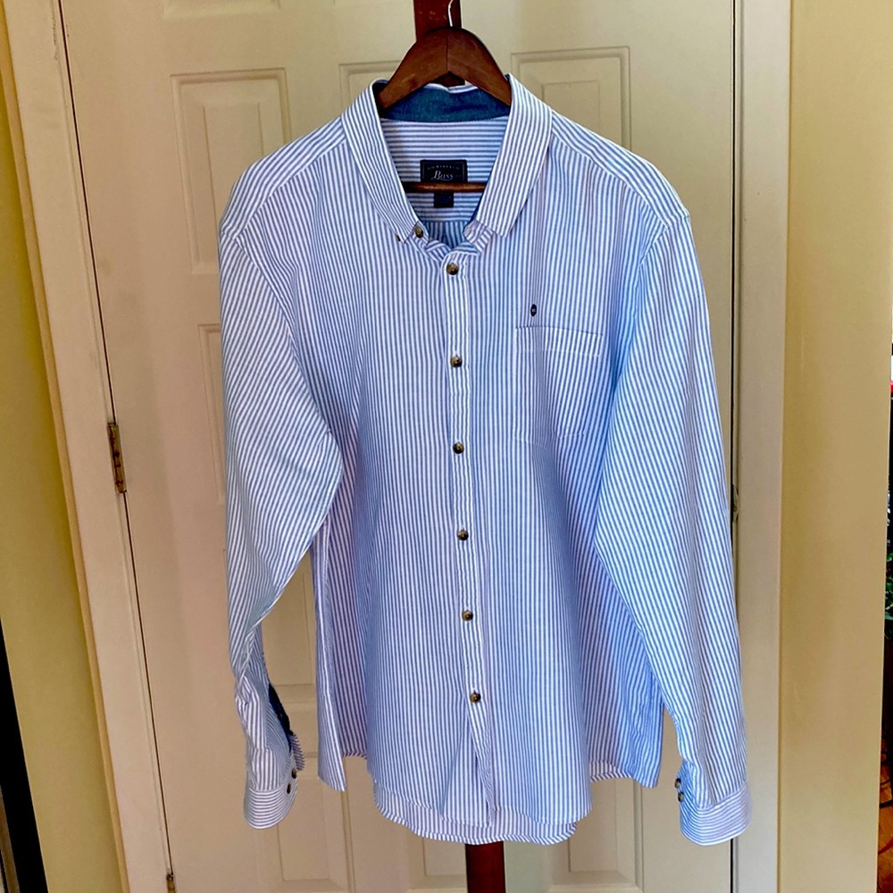 Bass NWT Men’s button down shirt, blue and white stripe, size XXL